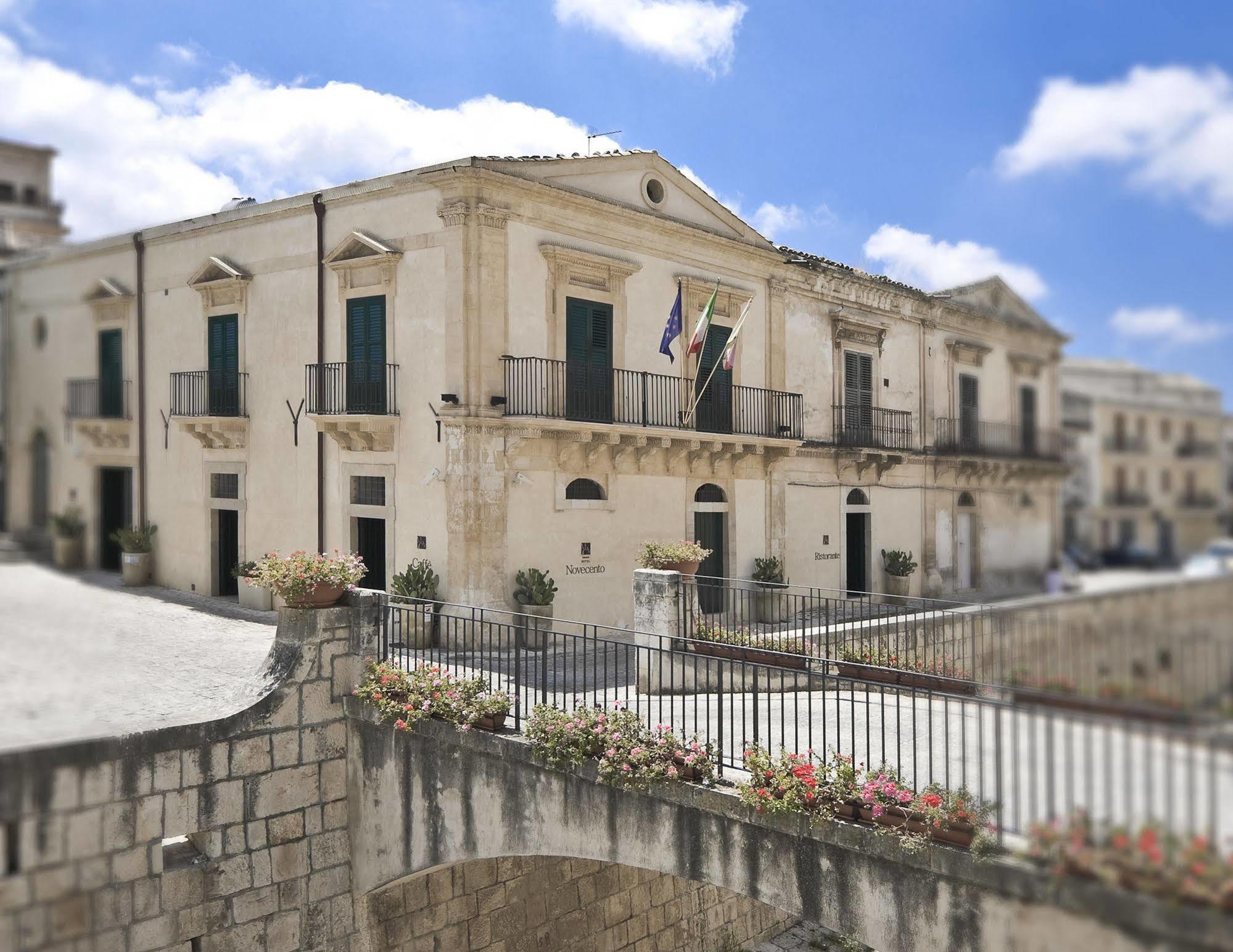 Hotel Novecento Scicli Ngoại thất bức ảnh
