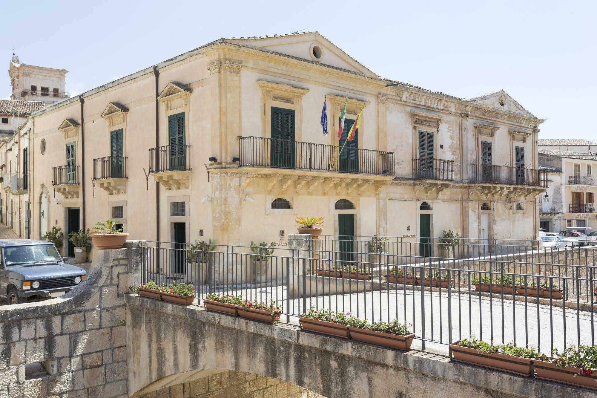 Hotel Novecento Scicli Ngoại thất bức ảnh
