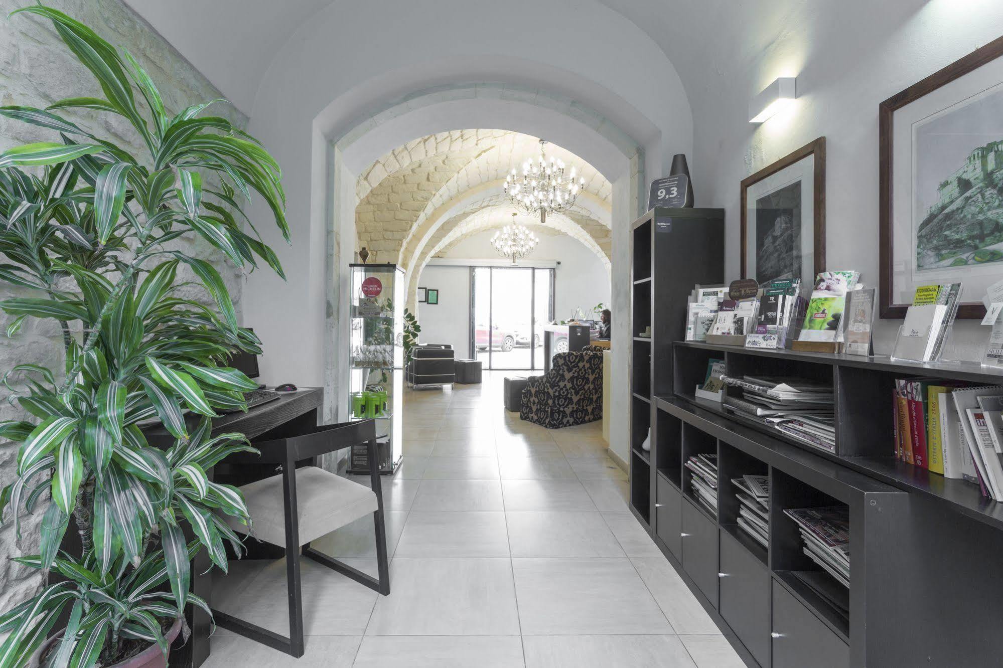 Hotel Novecento Scicli Ngoại thất bức ảnh